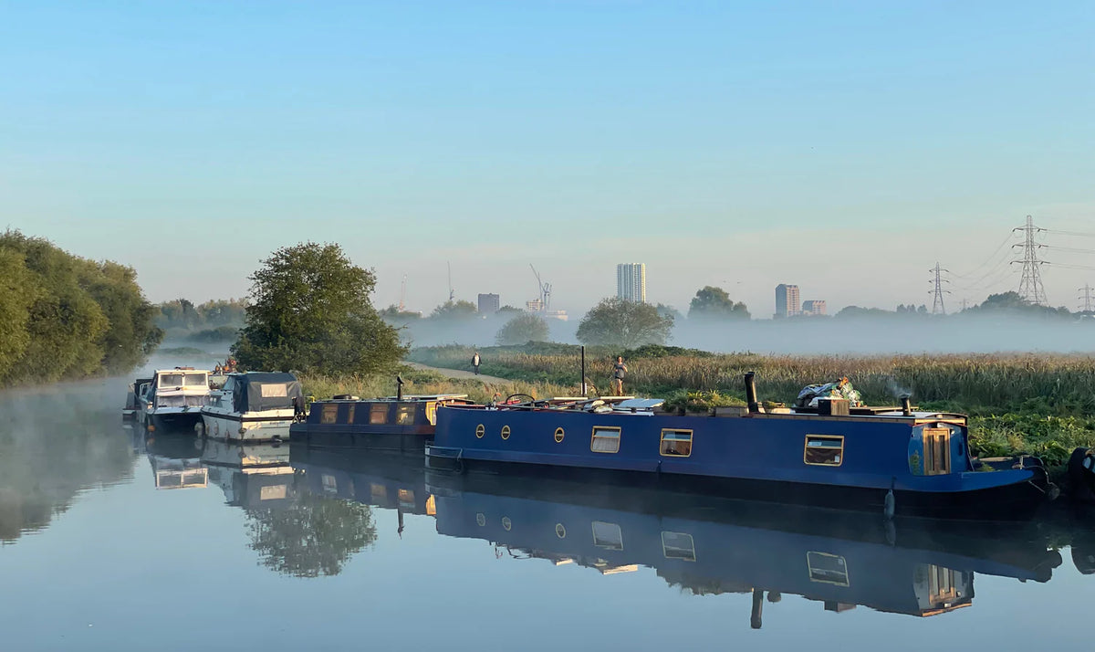 Boats on the river thames, 